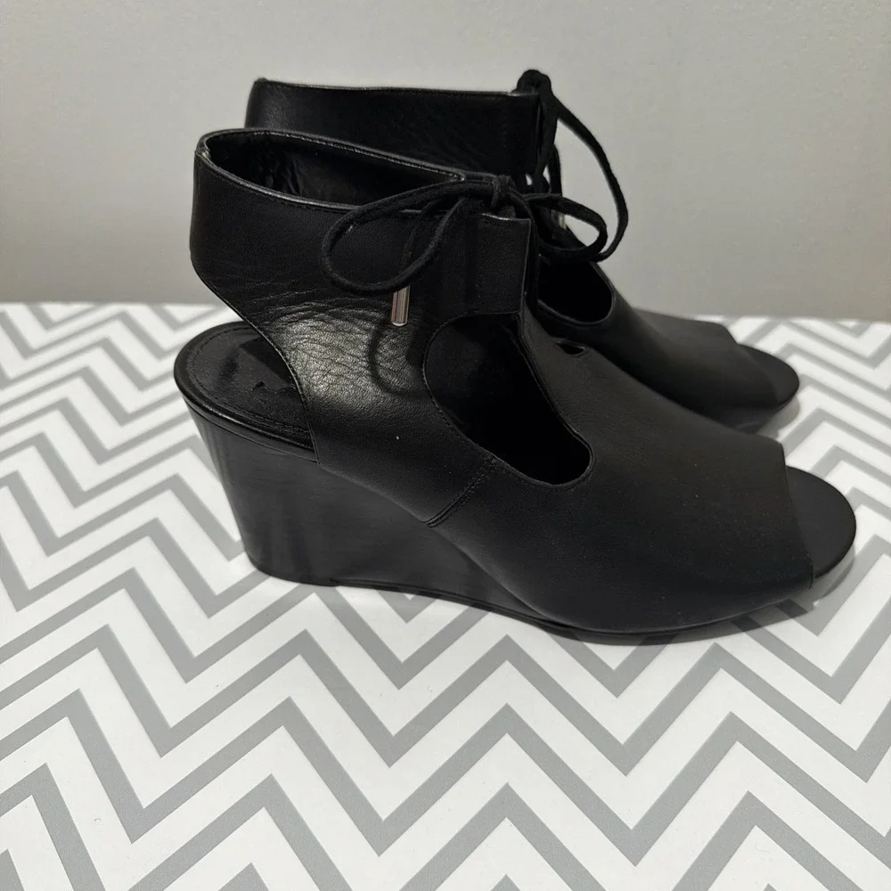 Lauren Ralph Lauren this pair